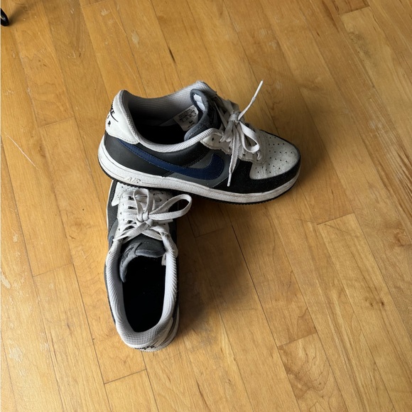 Nike Air Force 1 Sneakers in Navy, Gray, Black - Picture 2 of 3